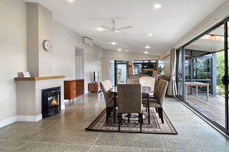 Photo of property in 10 Pohutukawa Avenue, Kaiaua, Pokeno, 2473