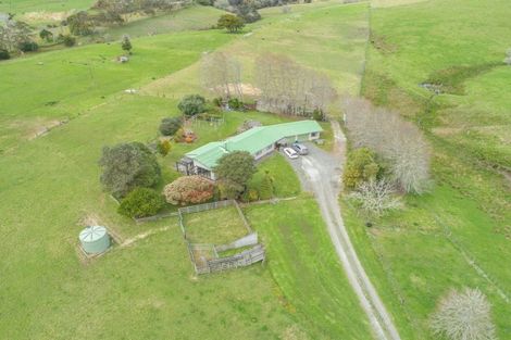 Photo of property in 177 Inland Road, Helensville, 0875