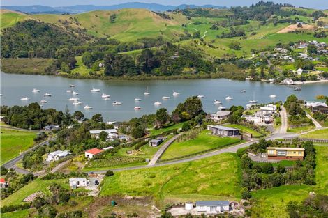 Photo of property in 6 Emay Crescent, Pahi, Paparoa, 0571