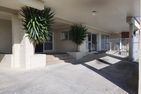 Photo of property in 3 Moera Place, Stanmore Bay, Whangaparaoa, 0932
