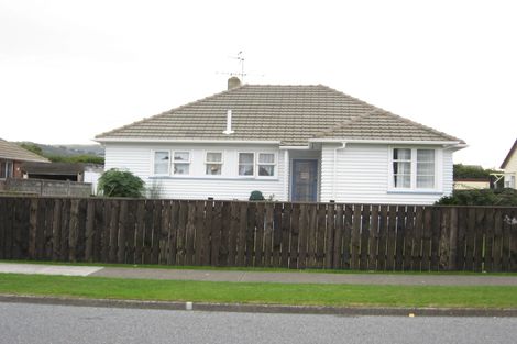 Photo of property in 9 Hewer Crescent, Naenae, Lower Hutt, 5011