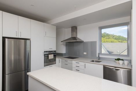 Photo of property in Marina View Apartments, 307/4 Reads Quay, Gisborne, 4010