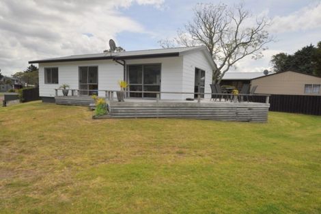 Photo of property in 3 Pauanui Beach Road, Pauanui, Hikuai, 3579