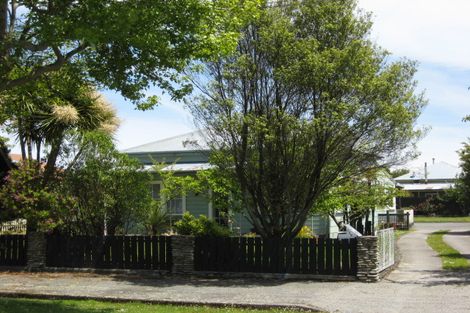 Photo of property in 126 Queen Street, Westport, 7825