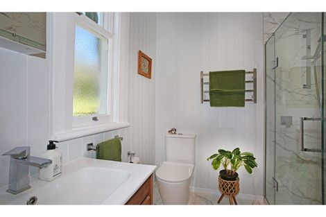 Photo of property in 44 Victoria Avenue, Waiuku, 2123