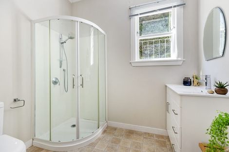 Photo of property in 11 Rimu Road, Kelburn, Wellington, 6012