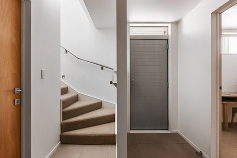 Photo of property in 4/35 Victoria Road, Mount Maunganui, 3116