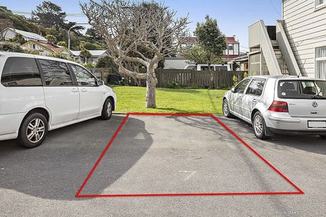 Photo of property in 139u7 Queens Drive, Lyall Bay, Wellington, 6022