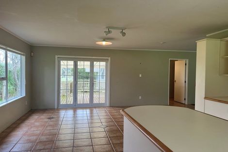 Photo of property in 1291 Old North Road, Helensville, 0875