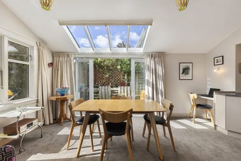 Photo of property in 33 Mckinley Crescent, Brooklyn, Wellington, 6021