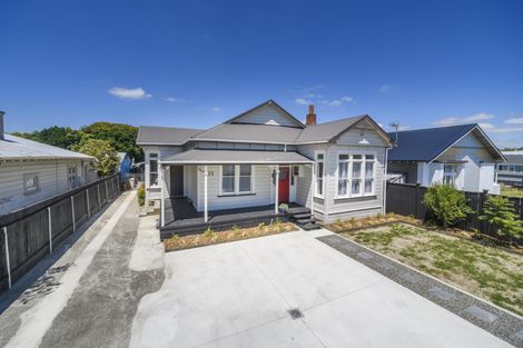 Photo of property in 84 Featherston Street, Takaro, Palmerston North, 4412