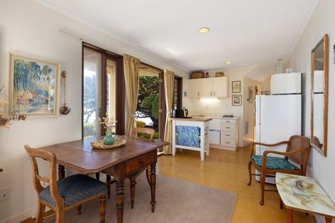 Photo of property in 15 Fettes Crescent, Seatoun, Wellington, 6022