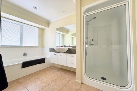 Photo of property in 12a Max Short Drive, Pukekohe, 2120