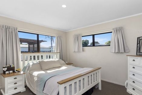 Photo of property in 61 Kane Road, Papamoa Beach, Papamoa, 3118