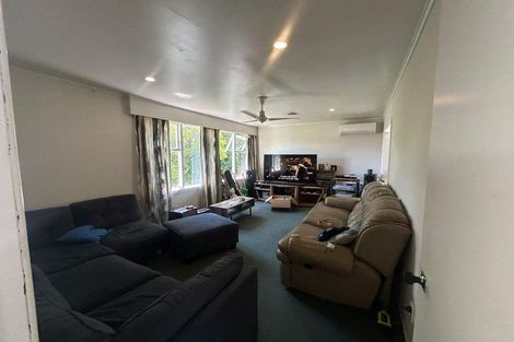Photo of property in 4 Hereford Street, Te Atatu Peninsula, Auckland, 0610