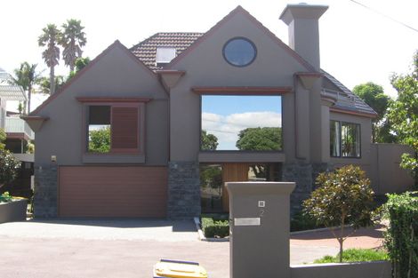 Photo of property in 1/2 Portal Place, Murrays Bay, Auckland, 0630