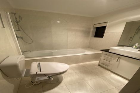 Photo of property in 256b Great North Road, Henderson, Auckland, 0612