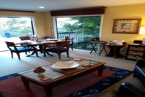 Photo of property in 666 South Titirangi Road, Titirangi, Auckland, 0604