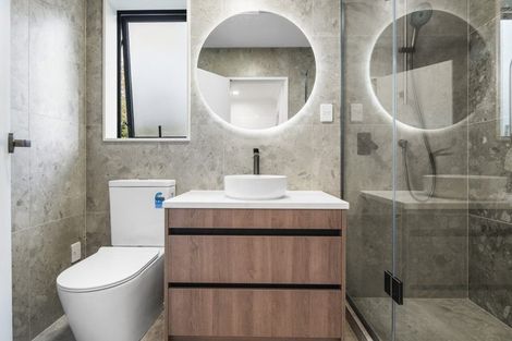 Photo of property in 24c Scarlock Avenue, Browns Bay, Auckland, 0630