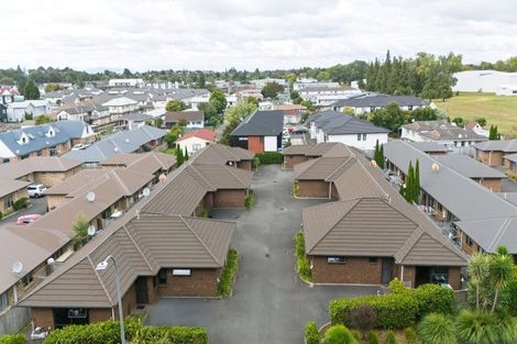Photo of property in 1/108 Old Farm Road, Hamilton East, Hamilton, 3216