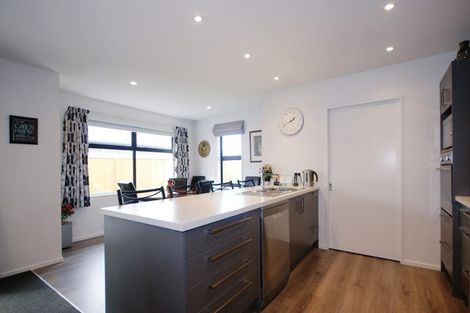 Photo of property in 26 Huntingdon Drive, Rangiora, 7400