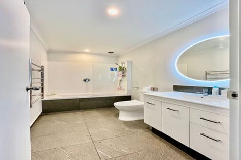 Photo of property in 11 Mokopapa Street, Takanini, 2112