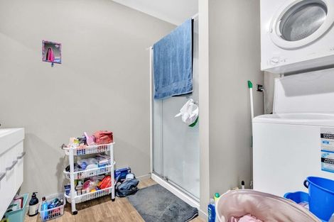 Photo of property in 108u4 Old Farm Road, Hamilton East, Hamilton, 3216