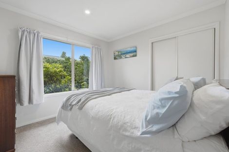 Photo of property in 50 Coolspring Way, Redwood, Christchurch, 8051
