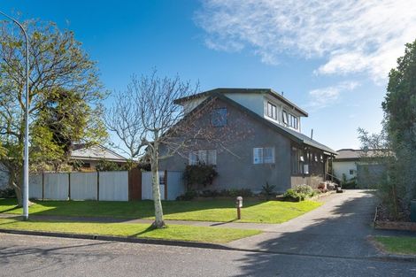 Photo of property in 10 Donegal Crescent, Tamatea, Napier, 4112