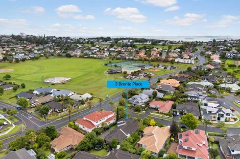 Photo of property in 3 Bronte Place, Somerville, Auckland, 2014