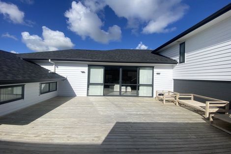 Photo of property in 27 Surf View Crescent, Red Beach, 0932