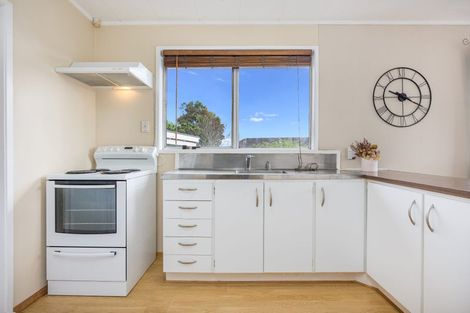Photo of property in 98 Gallony Avenue, Massey, Auckland, 0614