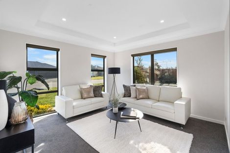 Photo of property in 6 Feather Place, Rolleston, 7615