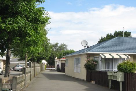 Photo of property in 2/60 Somerset Crescent, Spreydon, Christchurch, 8024