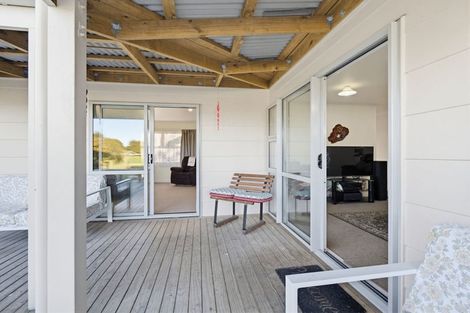 Photo of property in 10 Factory Road, Ballance, Pahiatua, 4983