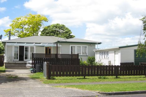 Photo of property in 1/52 Takanini Road, Takanini, 2112