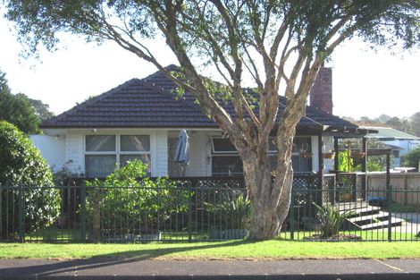 Photo of property in 252 Hepburn Road, Glendene, Auckland, 0602