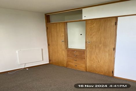 Photo of property in 2f1 Oriental Terrace, Mount Victoria, Wellington, 6011