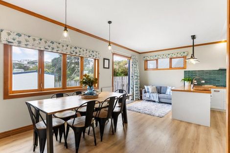 Photo of property in 37 Athens Street, Miramar, Wellington, 6022