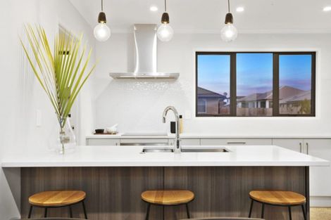 Photo of property in 3 Captain Rings Drive, Papakura, 2110