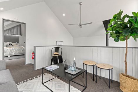 Photo of property in 7a Kempton Street, Greytown, 5712