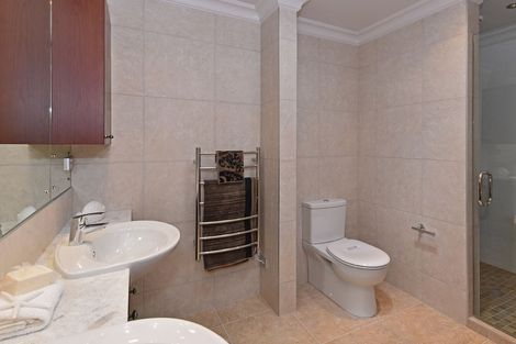 Photo of property in 5 Hinau Street, New Lynn, Auckland, 0600