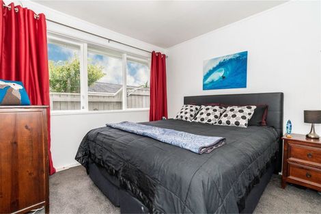 Photo of property in 9a Olive Terrace, Paraparaumu Beach, Paraparaumu, 5032