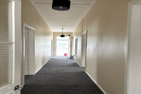 Photo of property in 17 Scarborough Terrace, Mount Victoria, Wellington, 6011