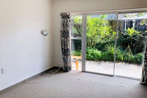 Photo of property in 4 Totara Grove, Hillcrest, Auckland, 0627