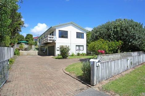 Photo of property in 49 Riverside Drive, Waiuku, 2123