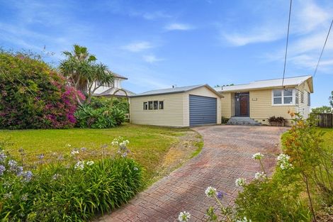 Photo of property in 253 Don Buck Road, Massey, Auckland, 0614
