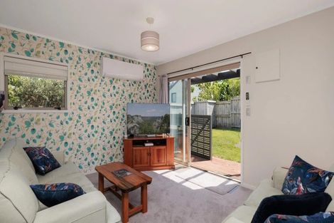 Photo of property in 128b Karewa Parade, Papamoa Beach, Papamoa, 3118
