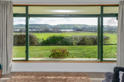 Photo of property in 400 Porangahau Road, Waipukurau, 4282