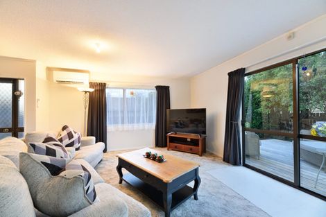 Photo of property in 2/23 Septimus Place, Henderson, Auckland, 0612